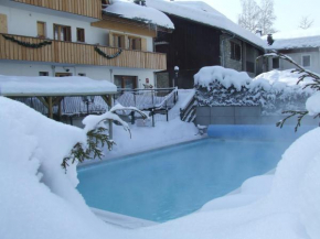 Отель Loc'Hotel Alpen Sports, Ле Гет
